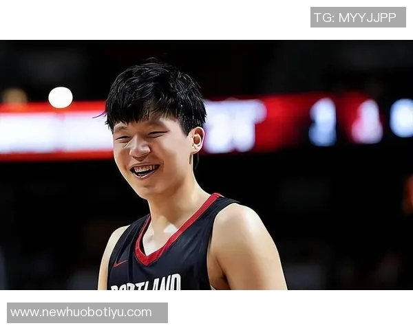 杨瀚森回应记者提问称将与克林根联手对抗比卢普斯